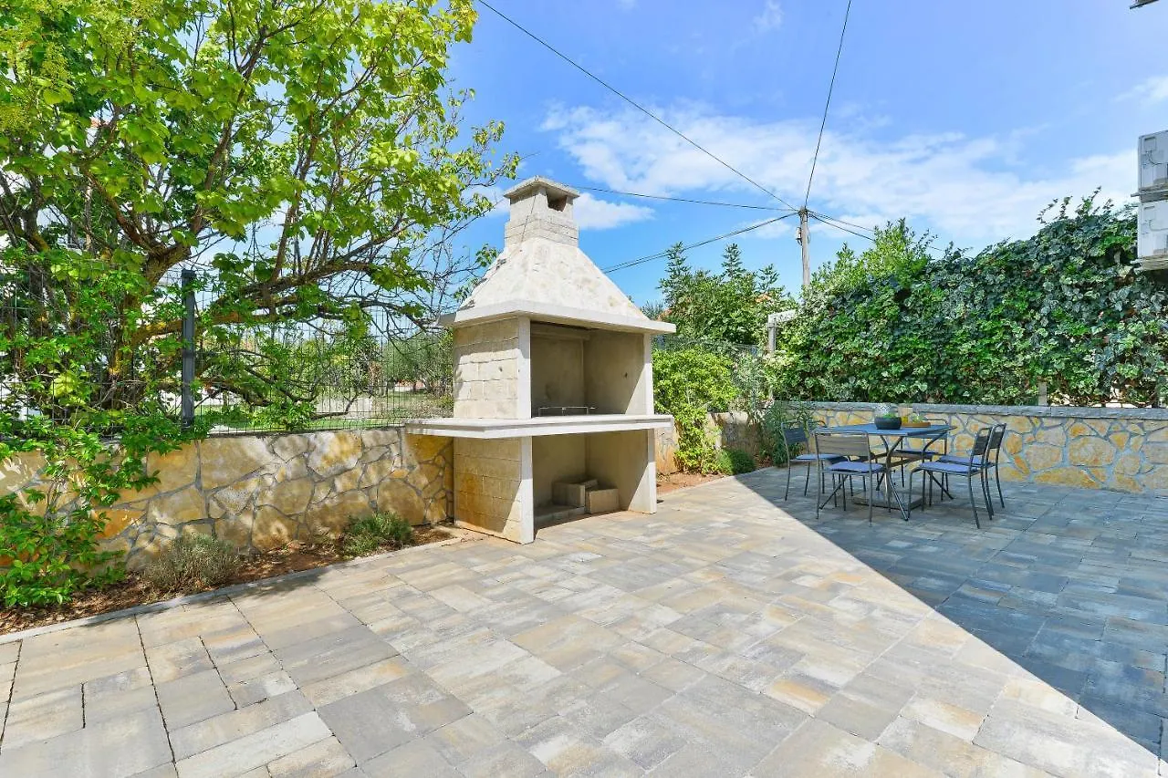 New! Beachfront Villa Klaudija, Sukosan