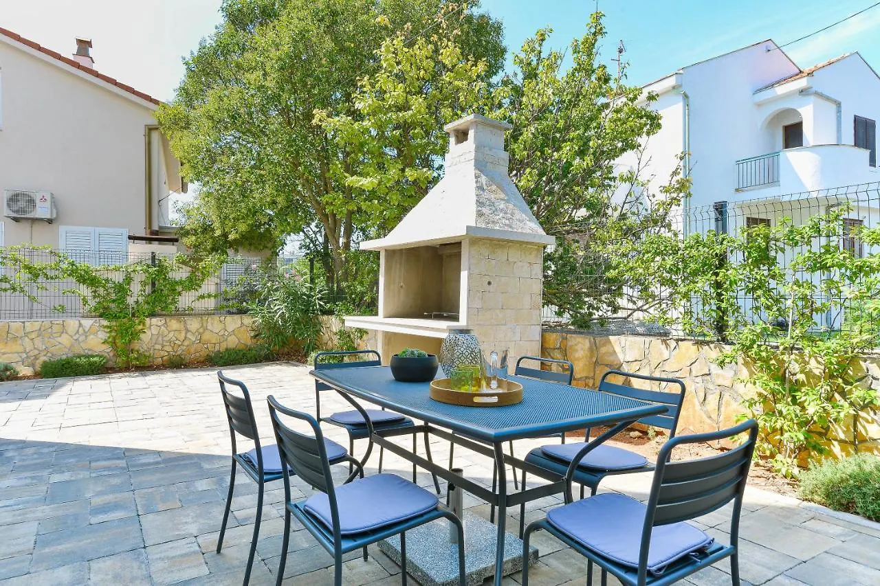 New! Beachfront Villa Klaudija, Sukosan